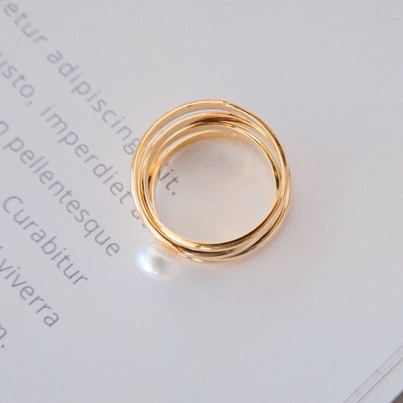 Gold Crossover Pearl Ring Size 6 - Picture 5 of 7
